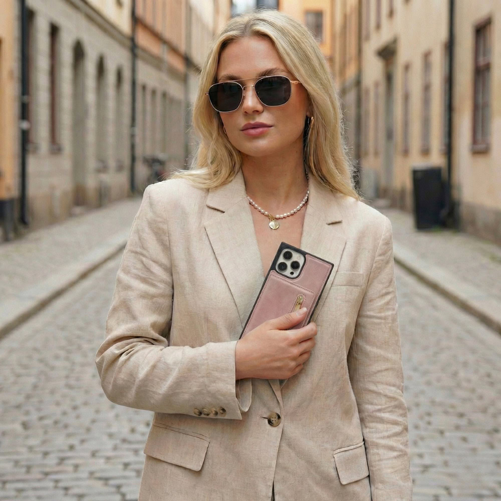 iPhone 15 Pro Max 100% Leer hoesje | Lederen Bookcase | Minimalistisch