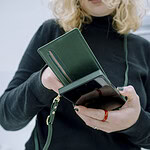 Solidenz Fashion Wallet hoesje met koord iPhone 14 Pro Max – Groen - 4