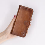 Solidenz Moda Book iPhone 17 echt leren hoesje – Bruin - 5